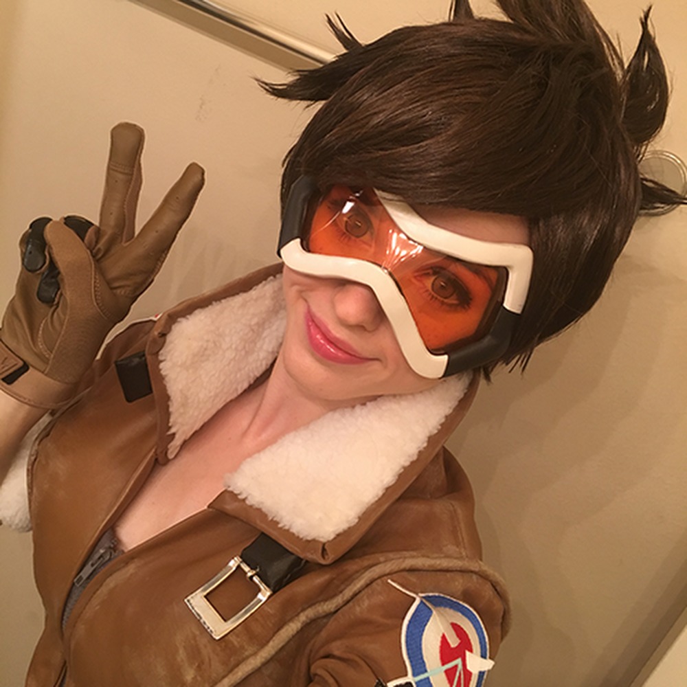 Meet your Posher, Amouranth